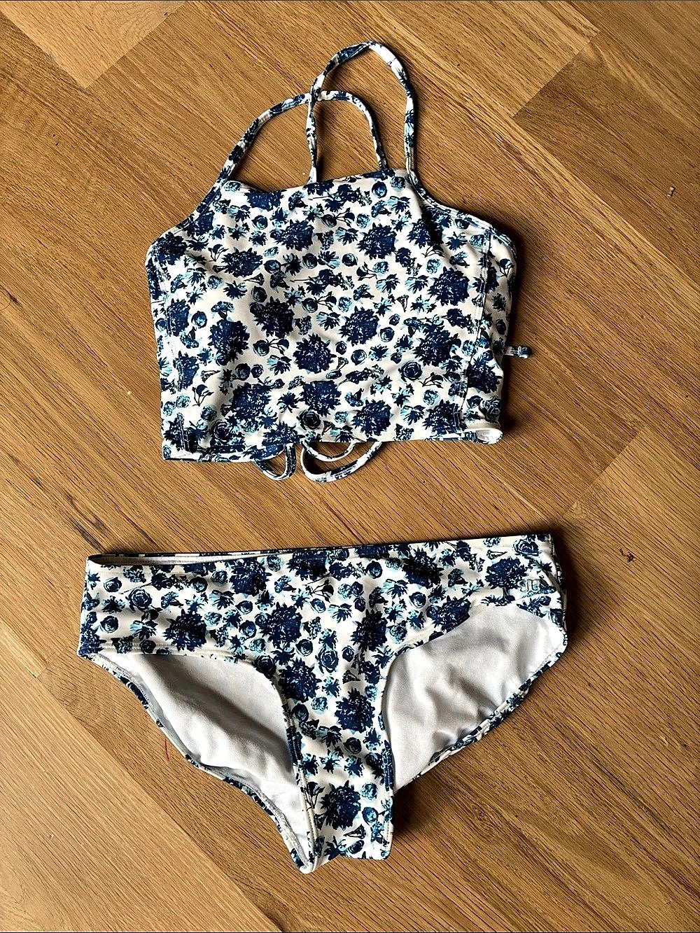 Albion Floral Bikini Set in Blue & White Size Medium